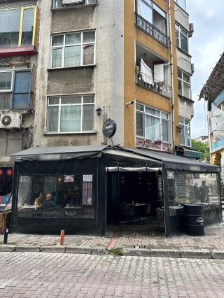 KADIKÖY SÖĞÜTLÜÇEŞME CADDESİ'NE YAKIN DEVREN KİRALIK CAFE