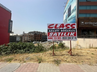 MALTEPE E-5 ÜZERİNDE SATILIK ARSA