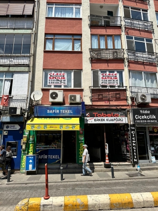 KADIKÖY HALİTAĞA CADDESİ'NDE 3+1 SATILIK DAİRE