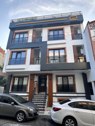 ÜSKÜDAR ÜNALAN MAHALLESİ'NDE KİRALIK SIFIR 1+1 BAHÇE KATI DAİRE