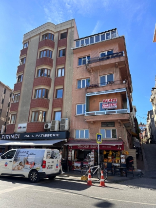 KADIKÖY KUŞDİLİ CADDESİ'NDE KÖŞE KONUMDA KİRALIK OFİS