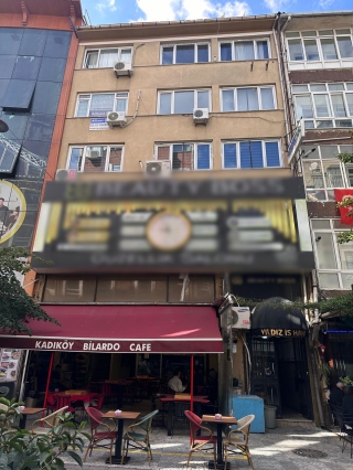 KADIKÖY HALİTAĞA CADDESİ'NDE SATILIK OFİS